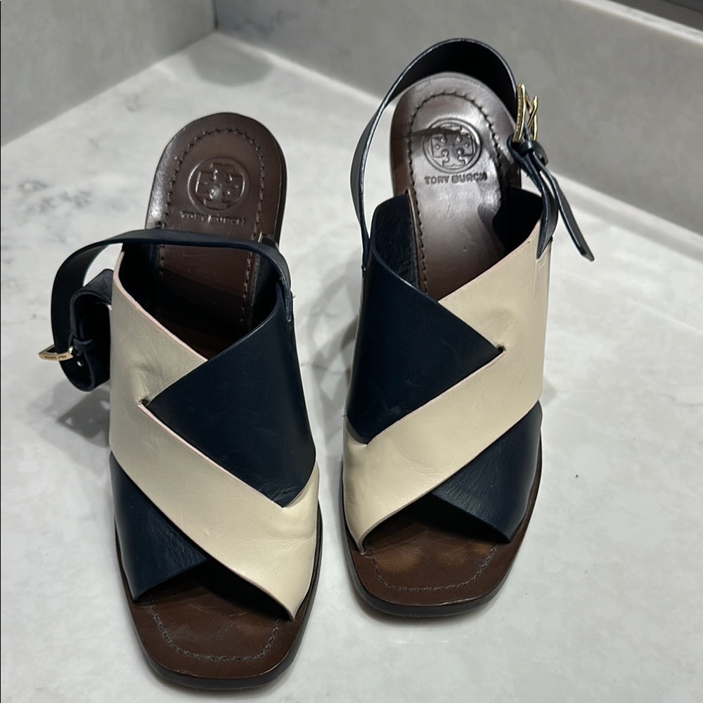 Tory Burch Women's Navy and Cream Sandals